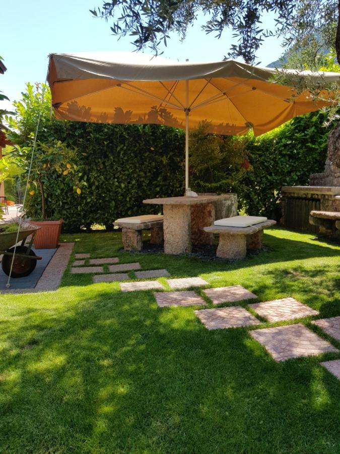 Guesthouse "Villa Tamas" Limone sul Garda Exteriér fotografie